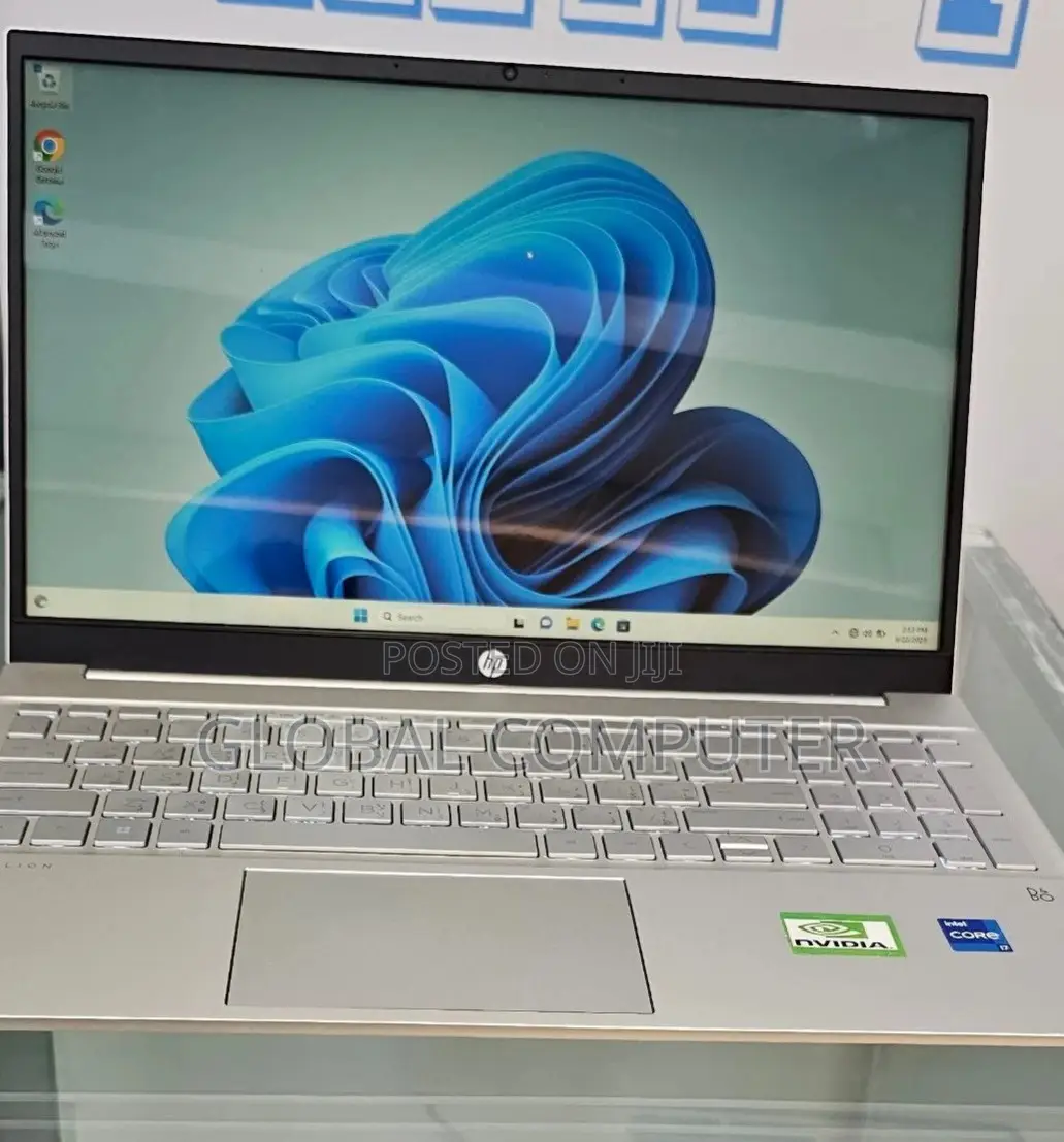 New Laptop HP Pavilion X360 15t 16GB Intel Core I7 SSD 1T