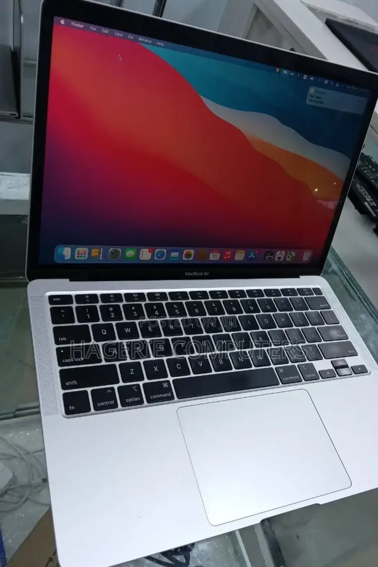New Laptop Apple MacBook Air 2020 8GB Intel Core I5 SSD 512GB