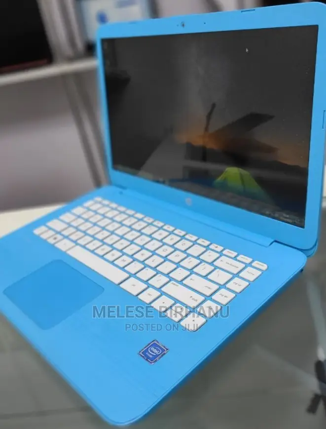 New Laptop HP Stream 11 4GB Intel Celeron SSD 32GB