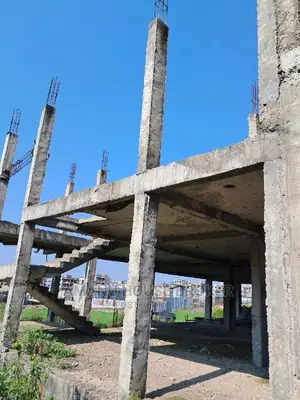 6bdrm House in አአ, Bole for sale