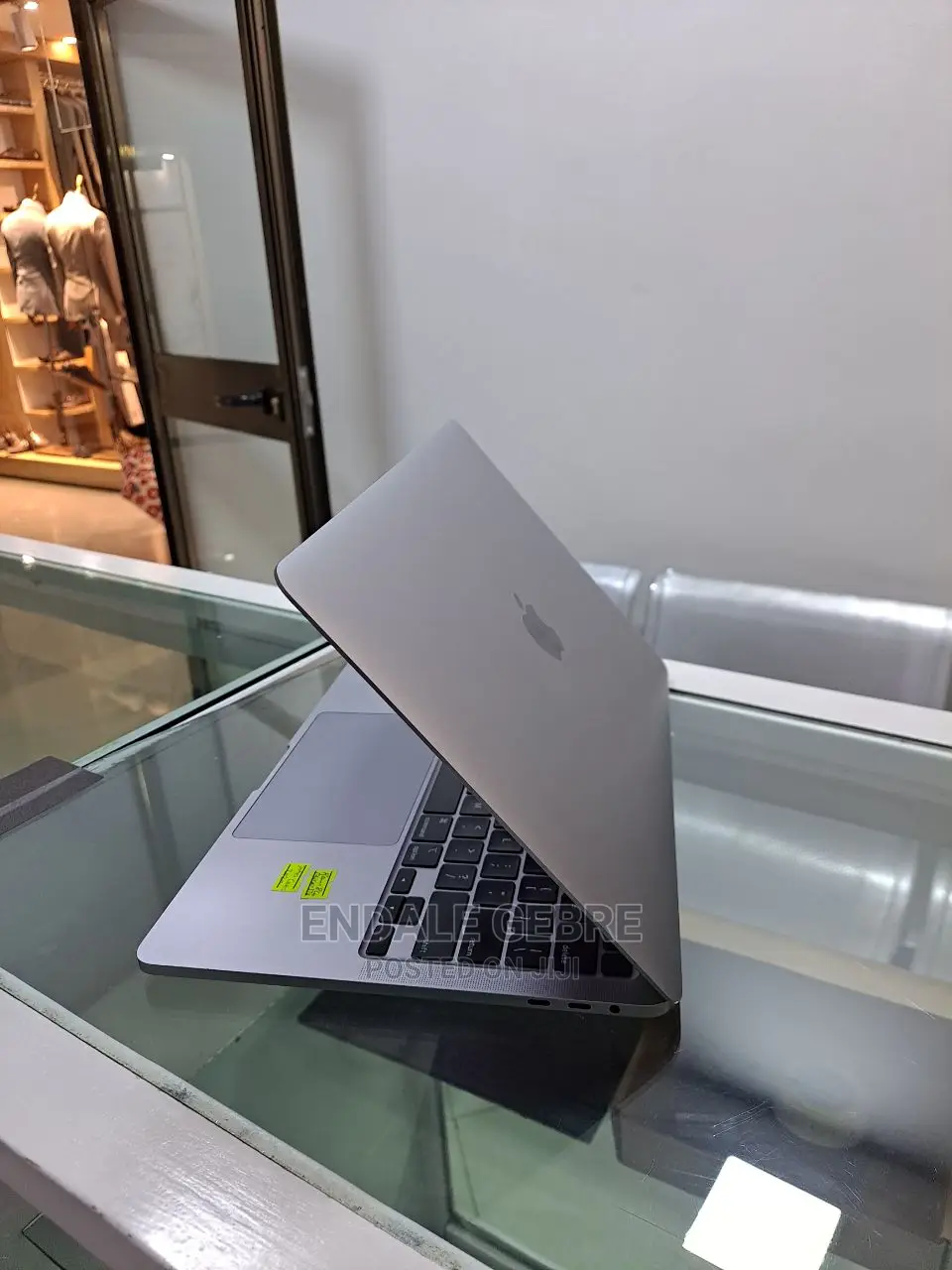 New Laptop Apple MacBook Pro 2020 16GB Intel Core I5 SSD 1T