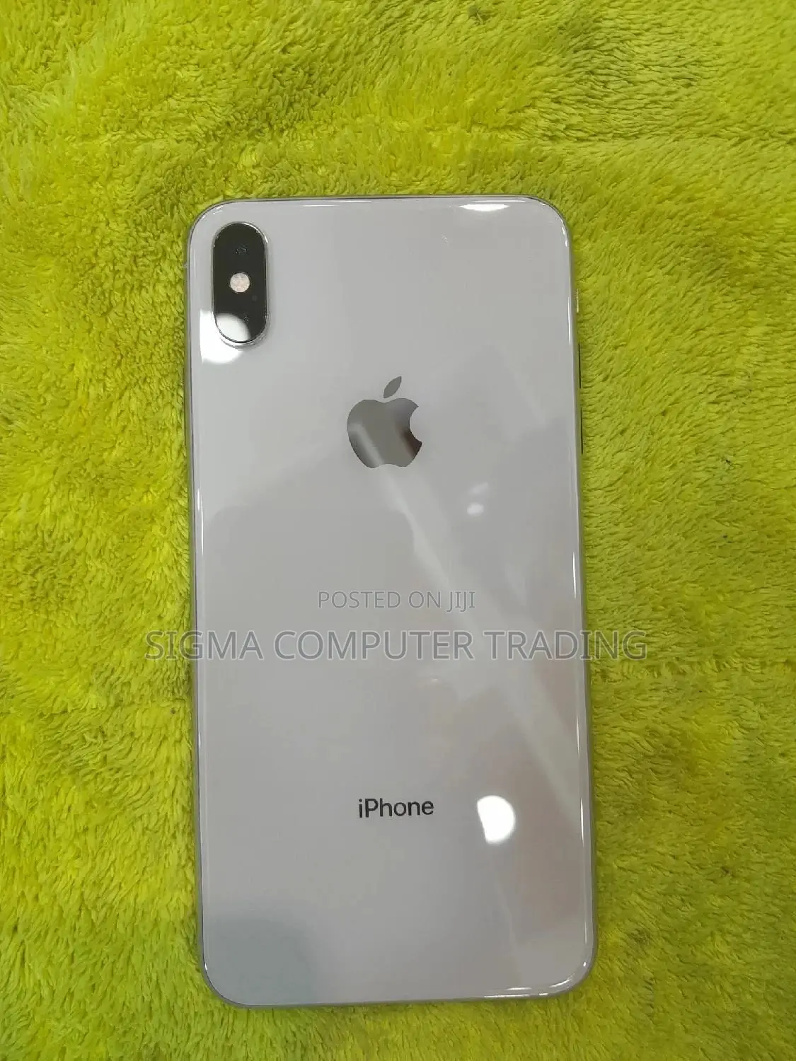 New Apple iPhone XS Max 256 GB Silver