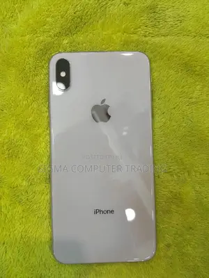 New Apple iPhone XS Max 256 GB Silver