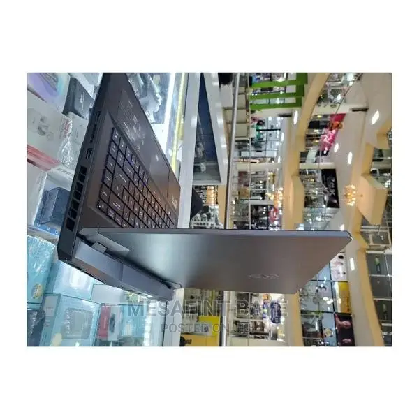 New Laptop MSI GE66 Raider 16GB Intel Core i7 SSD 1T