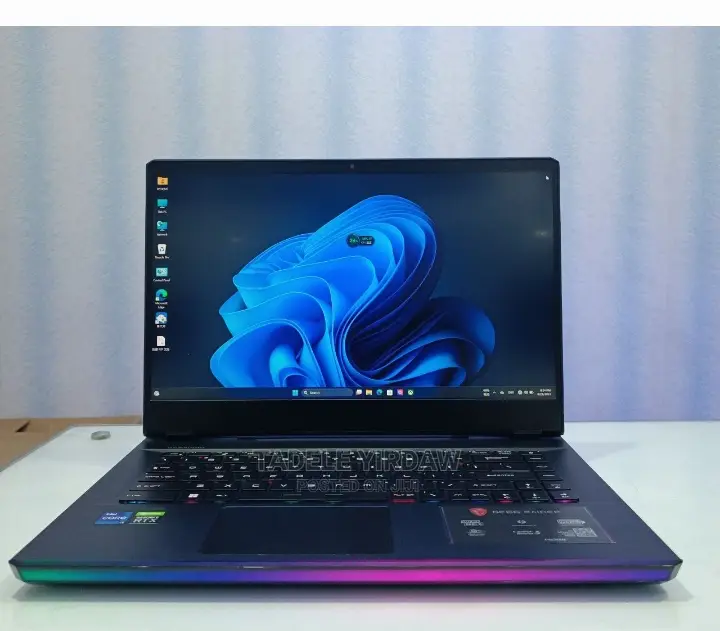 New Laptop MSI GE66 Raider 16GB Intel Core I7 SSD 1T