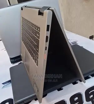 Photo - New Laptop Lenovo ThinkPad Yoga 370 4GB Intel Core I7 SSD 512GB