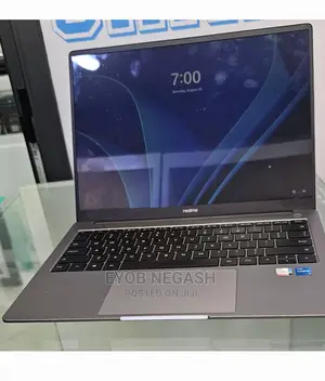 New Laptop Over Powered 15 8GB Intel Core I5 SSD 512GB