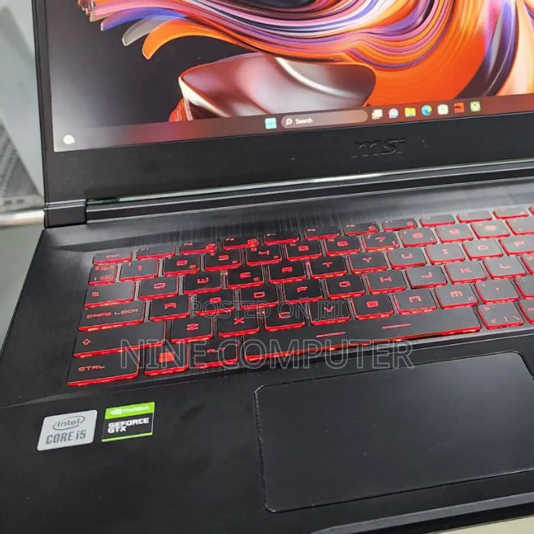 New Laptop MSI GF63 8GB Intel Core I5 SSD 512GB