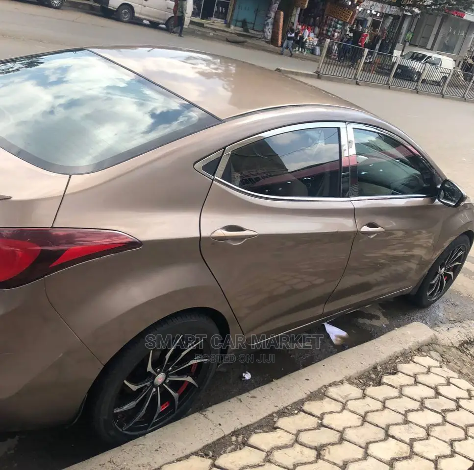 Hyundai Elantra 2015 Brown