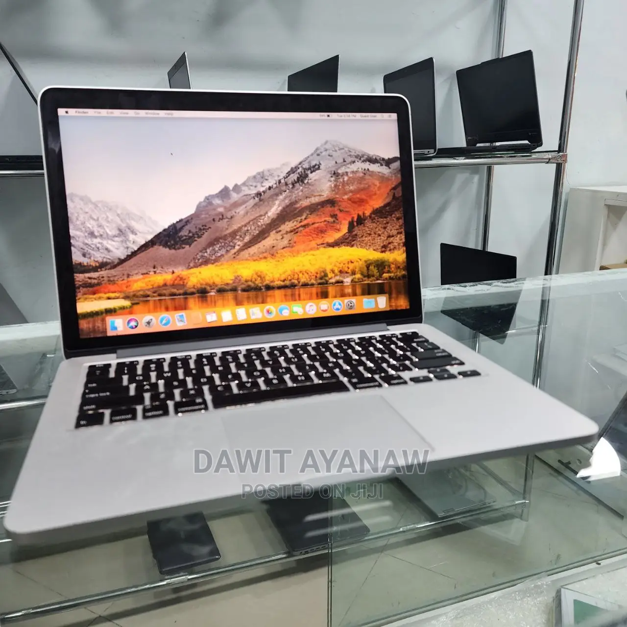 New Laptop Apple MacBook Pro 2015 8GB Intel Core I5 SSD 256GB
