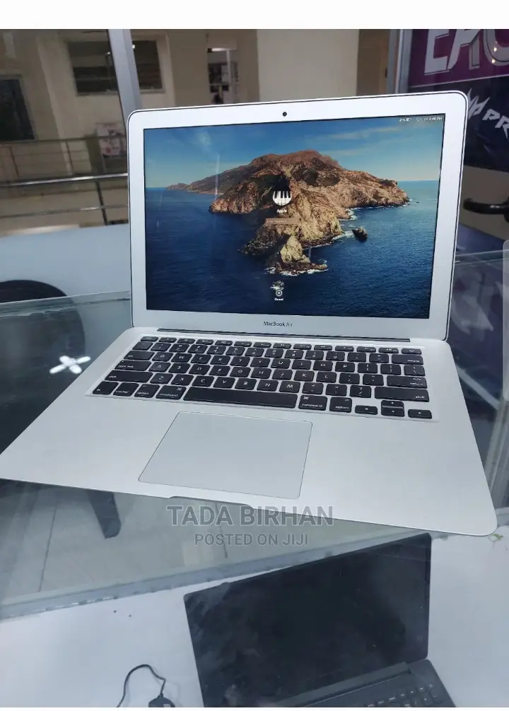 New Laptop Apple MacBook Air 2014 8GB Intel Core I7 SSD 256GB