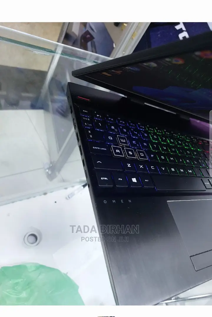 New Laptop HP Omen 15 8GB Intel Core I7 SSD 512GB