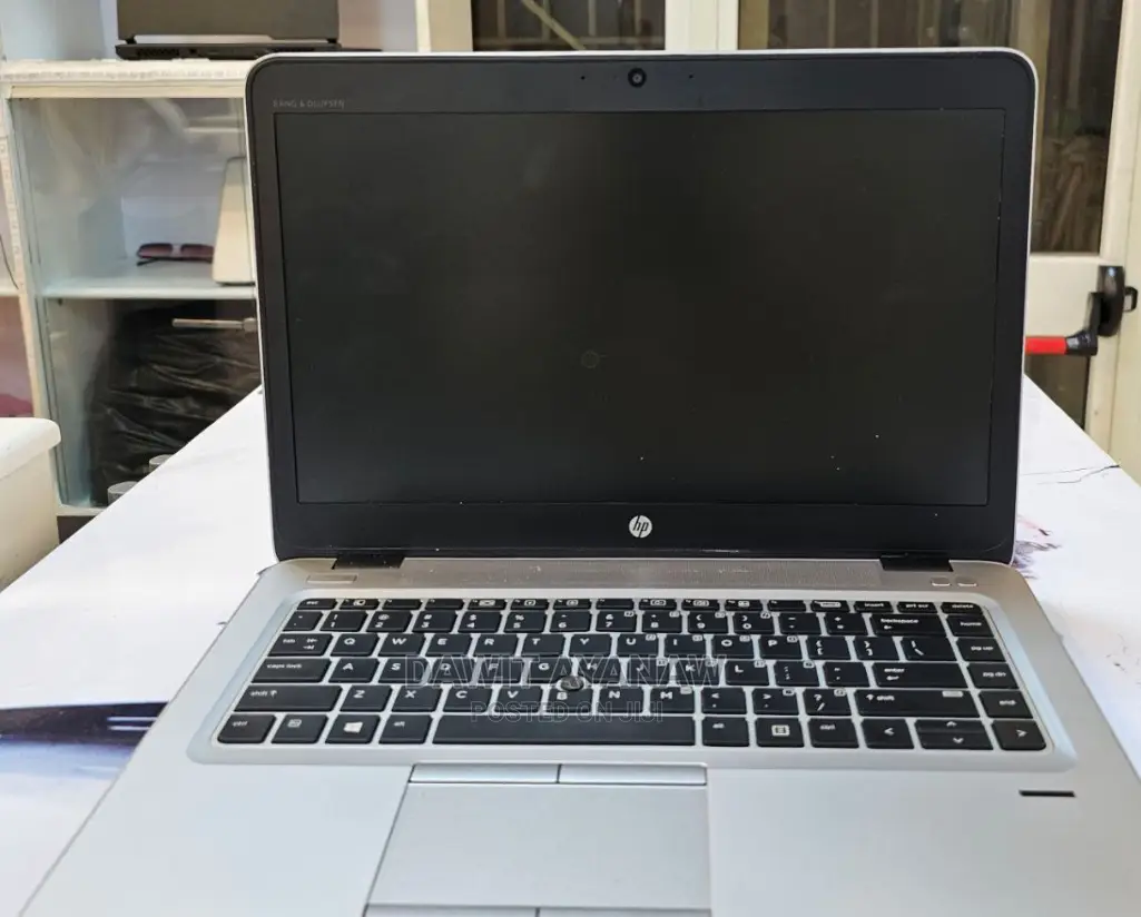 New Laptop HP 8GB AMD A10 HDD+SSD 256GB