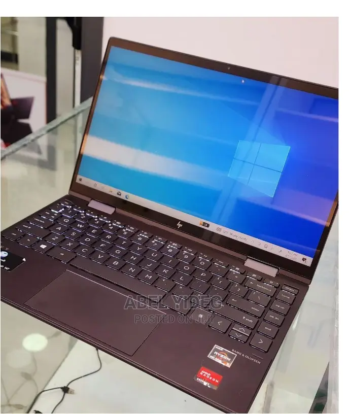 New Laptop HP Envy X360 8GB AMD Ryzen 5 SSD 512GB