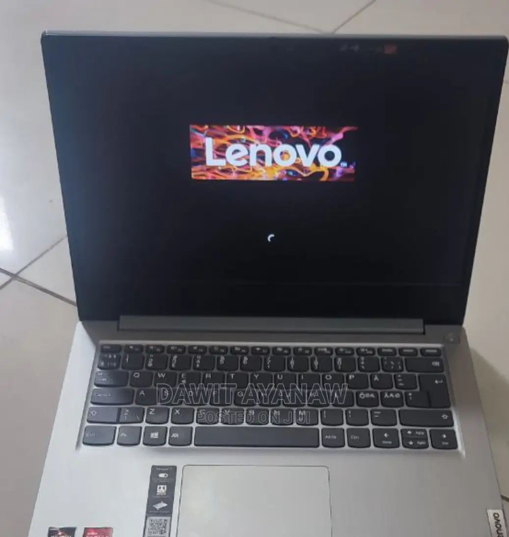 New Laptop Lenovo Ideapad 3 8GB AMD Ryzen 3 SSD 256GB