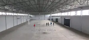 መጋዘን አለ የሚከራይ