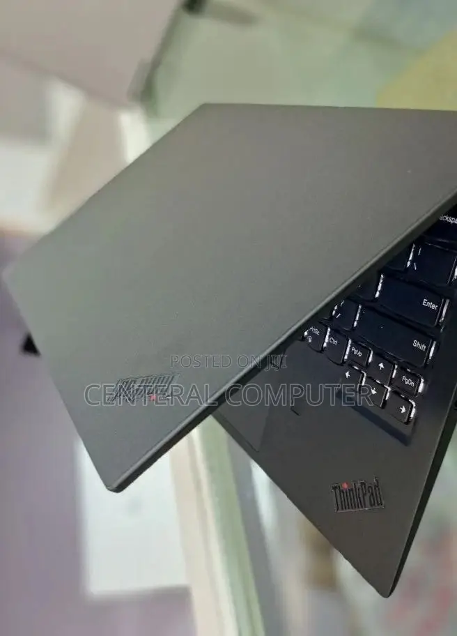 New Laptop Lenovo ThinkPad Yoga 370 16GB Intel Core I7 SSD 512GB