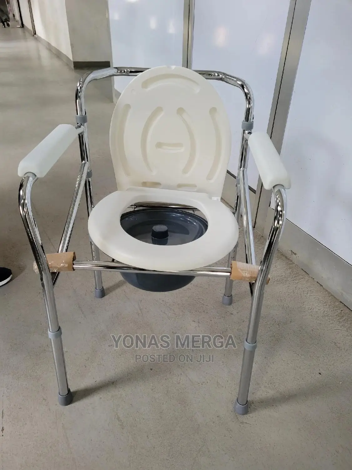 Commode Chair Ideal Stool to Sit Comfortably Shower Toilet
