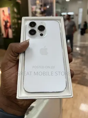 Photo - Apple iPhone 14 Pro 128 GB Silver