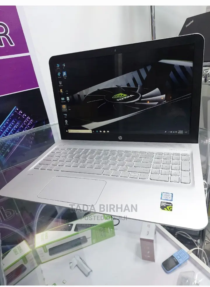 Laptop HP 14-Dq1025cl 8GB Intel Core I5 HDD+SSD 1T