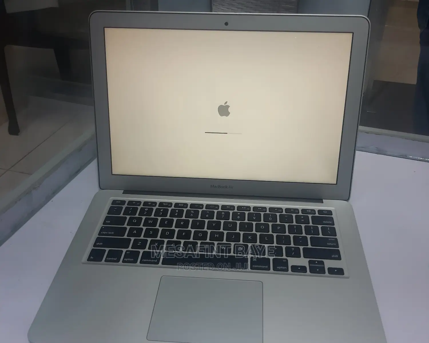 New Laptop Apple MacBook Air 2012 4GB Intel Core i5 SSD 256GB