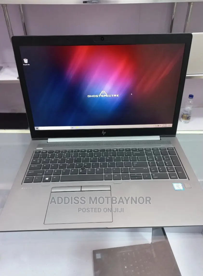 New Laptop HP Envy X360 8GB Intel Core i5 SSD 256GB