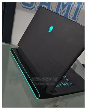 New Laptop Alienware M17x R2 16GB Intel Core I7 SSD 1T