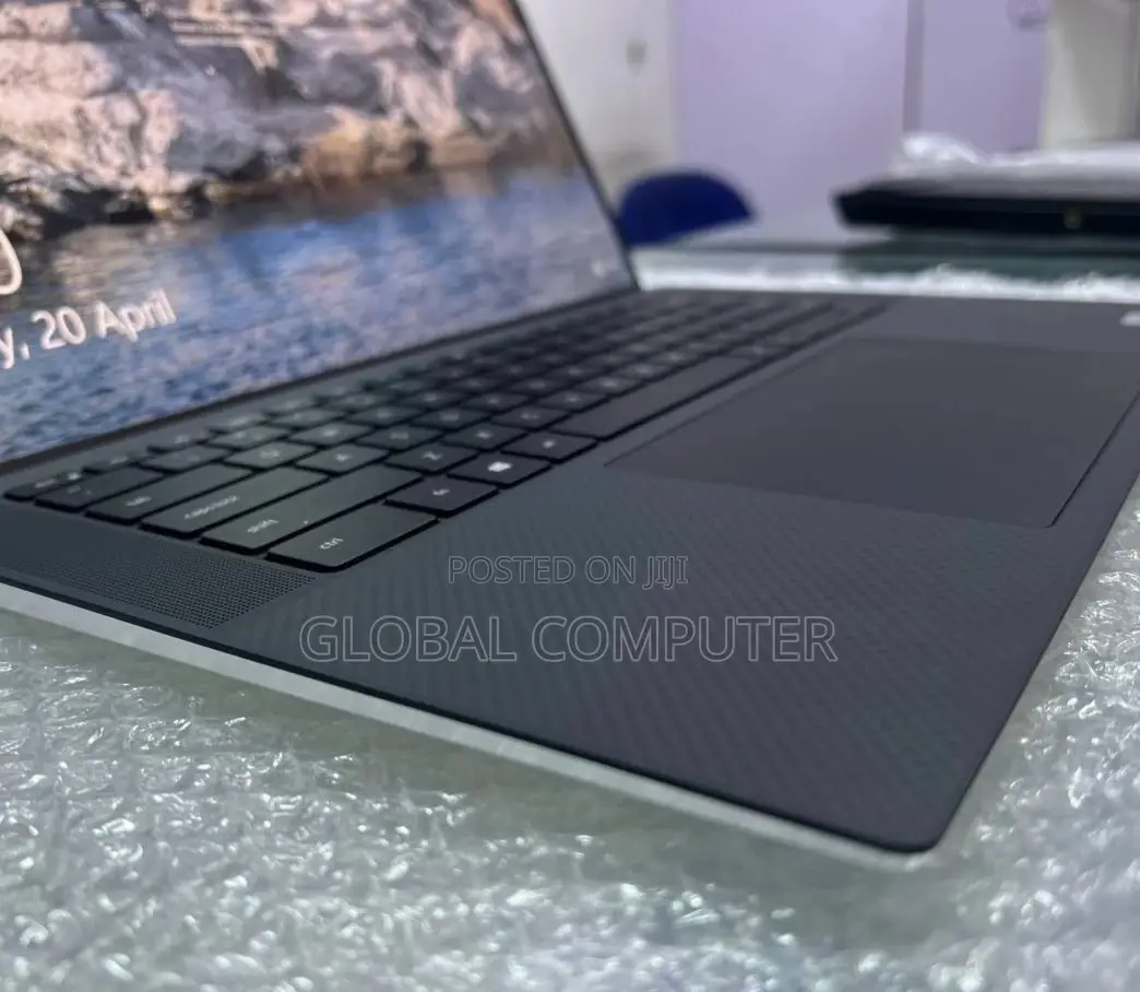 New Laptop Dell Inspiron 11 3168 16GB Intel Core I7 SSD 1T