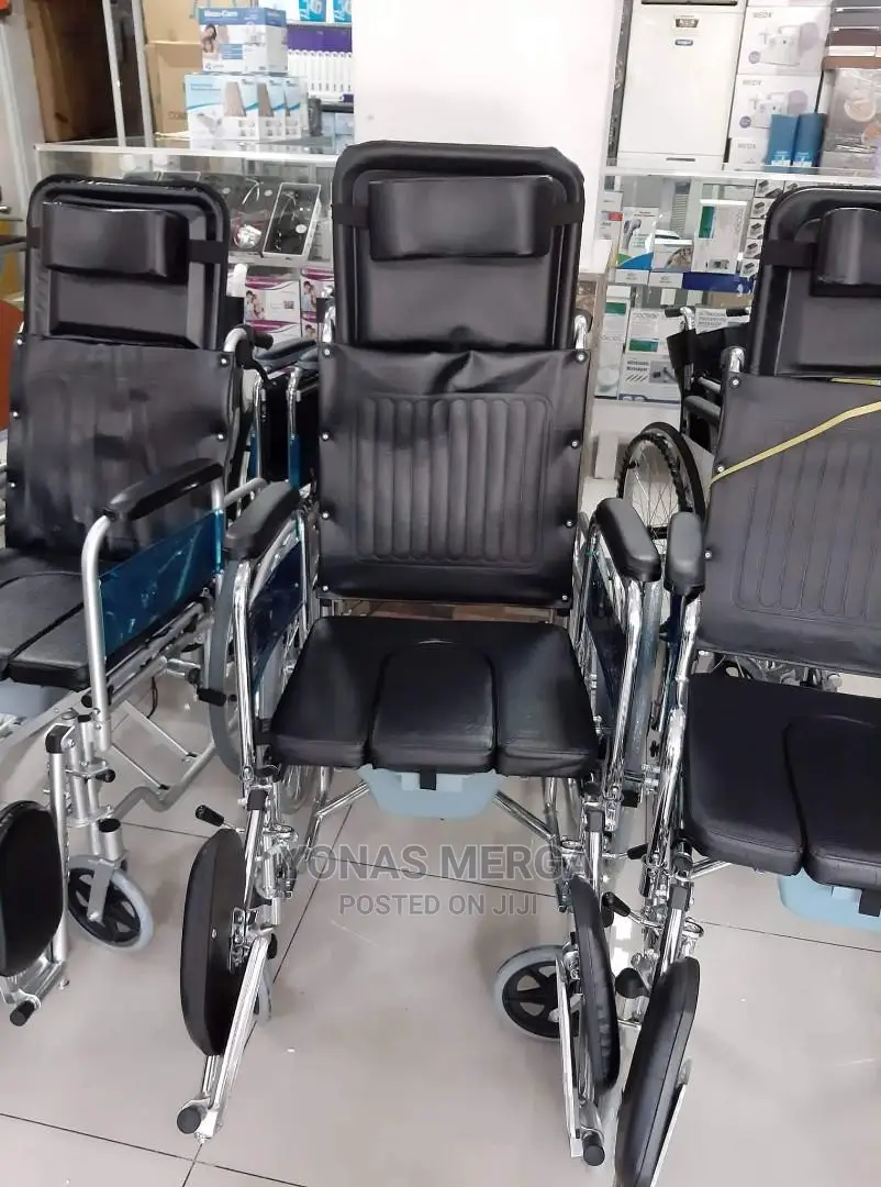 Foldable Reclining Wheelchair for Regular Commode Use