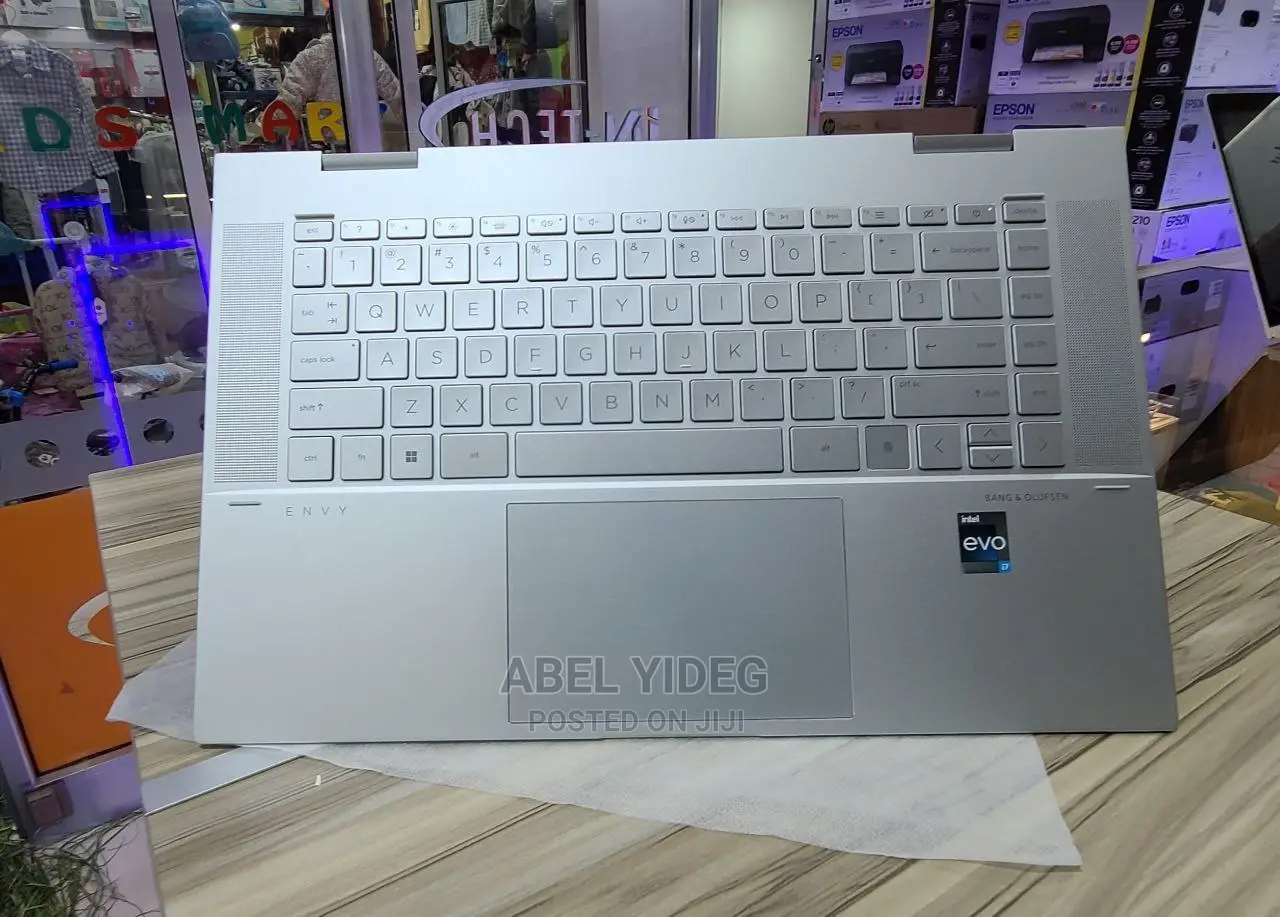 New Laptop HP Envy X360 16GB Intel Core I7 SSD 1T