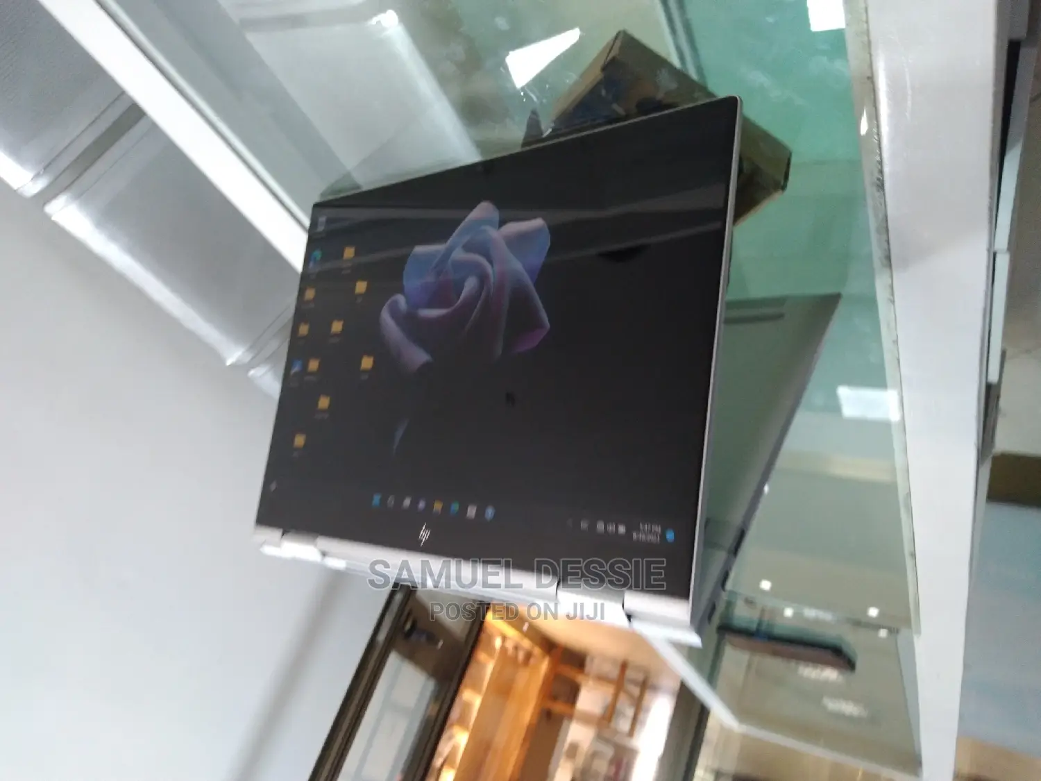 New Laptop HP Envy X360 8GB Intel Core I7 SSD 512GB