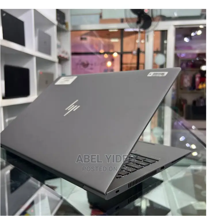 New Laptop HP ZBook 14 16GB Intel Core I7 SSD 512GB