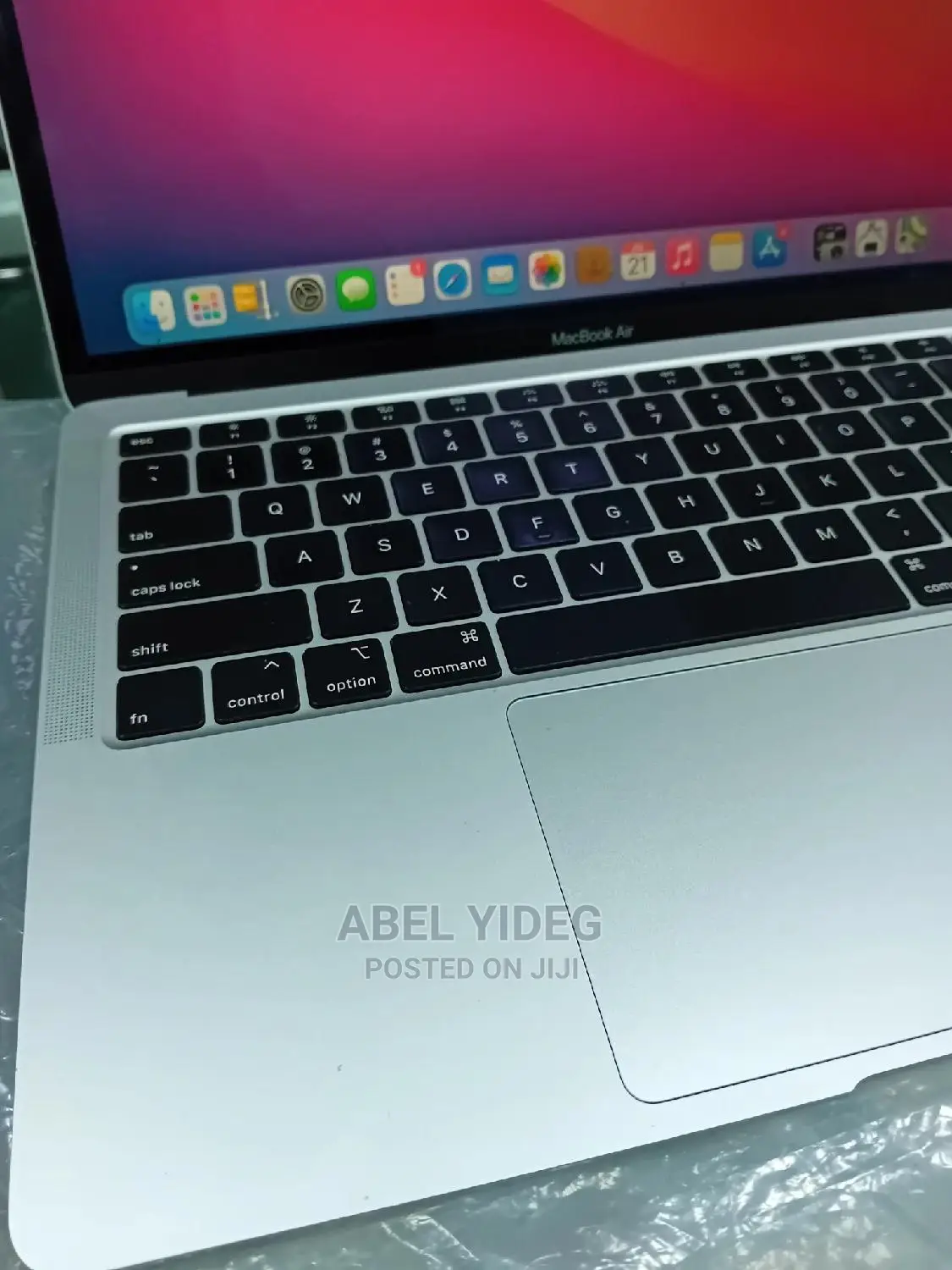 New Laptop Apple MacBook Air 2020 8GB Intel Core i5 SSD 512GB
