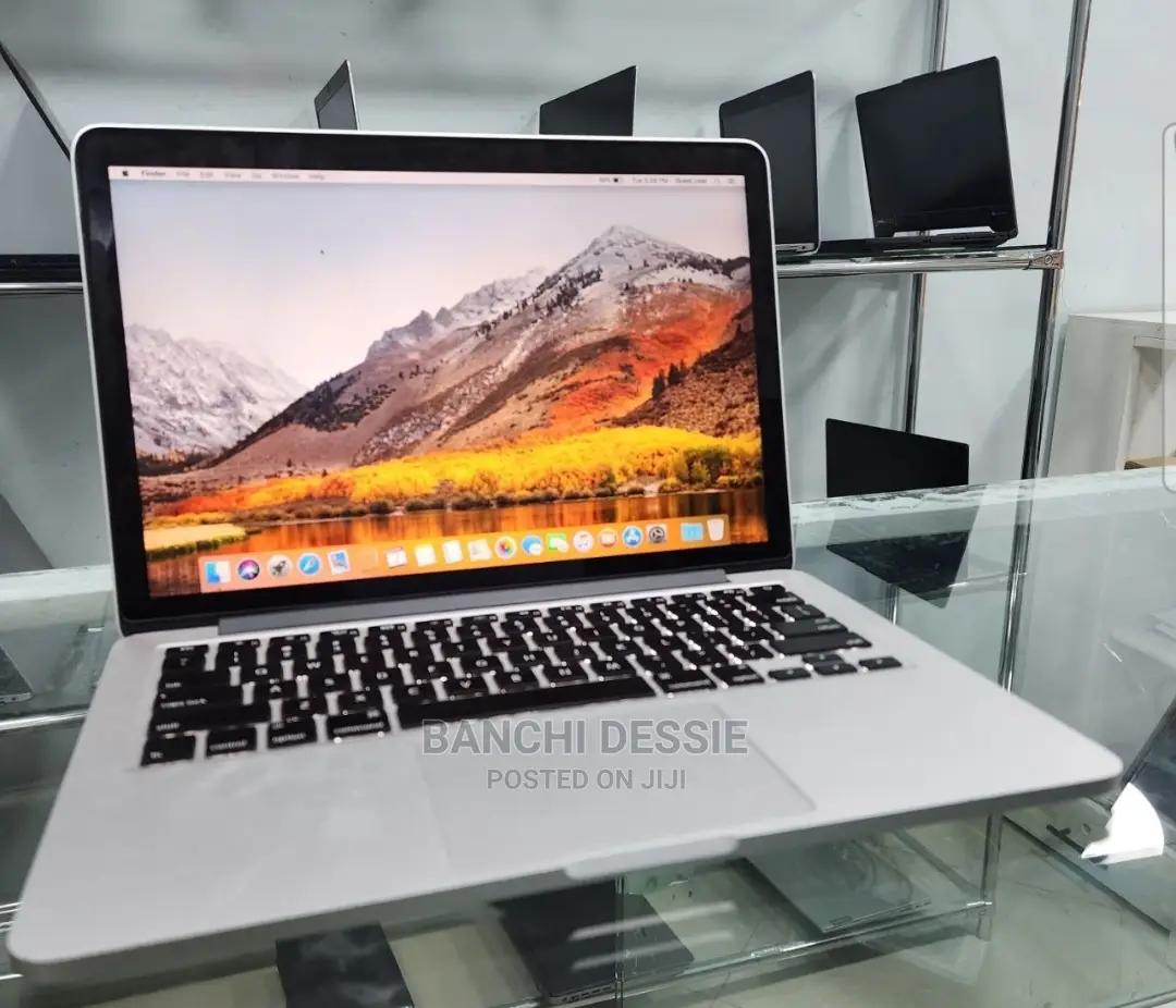 New Laptop Apple MacBook Pro 8GB Intel Core I5 SSD 256GB