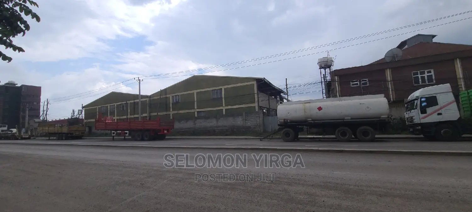 ለክራይ የቀረበ መጋዘን አለ