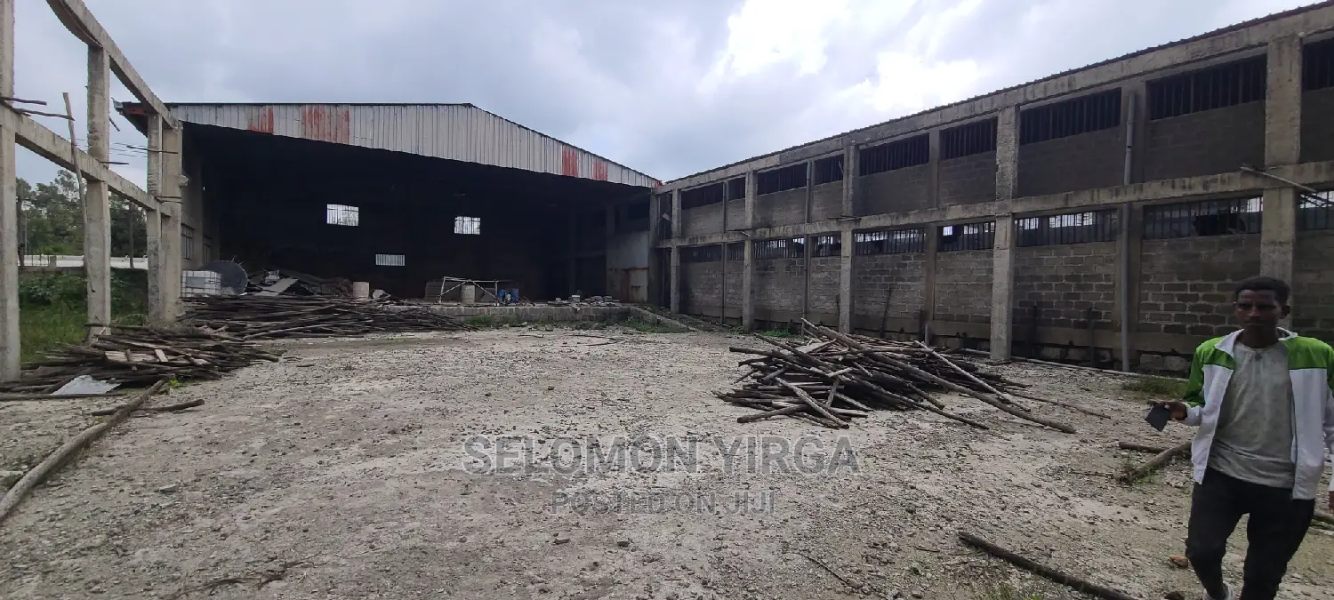 ለክራይ የቀረበ መጋዘን አለ