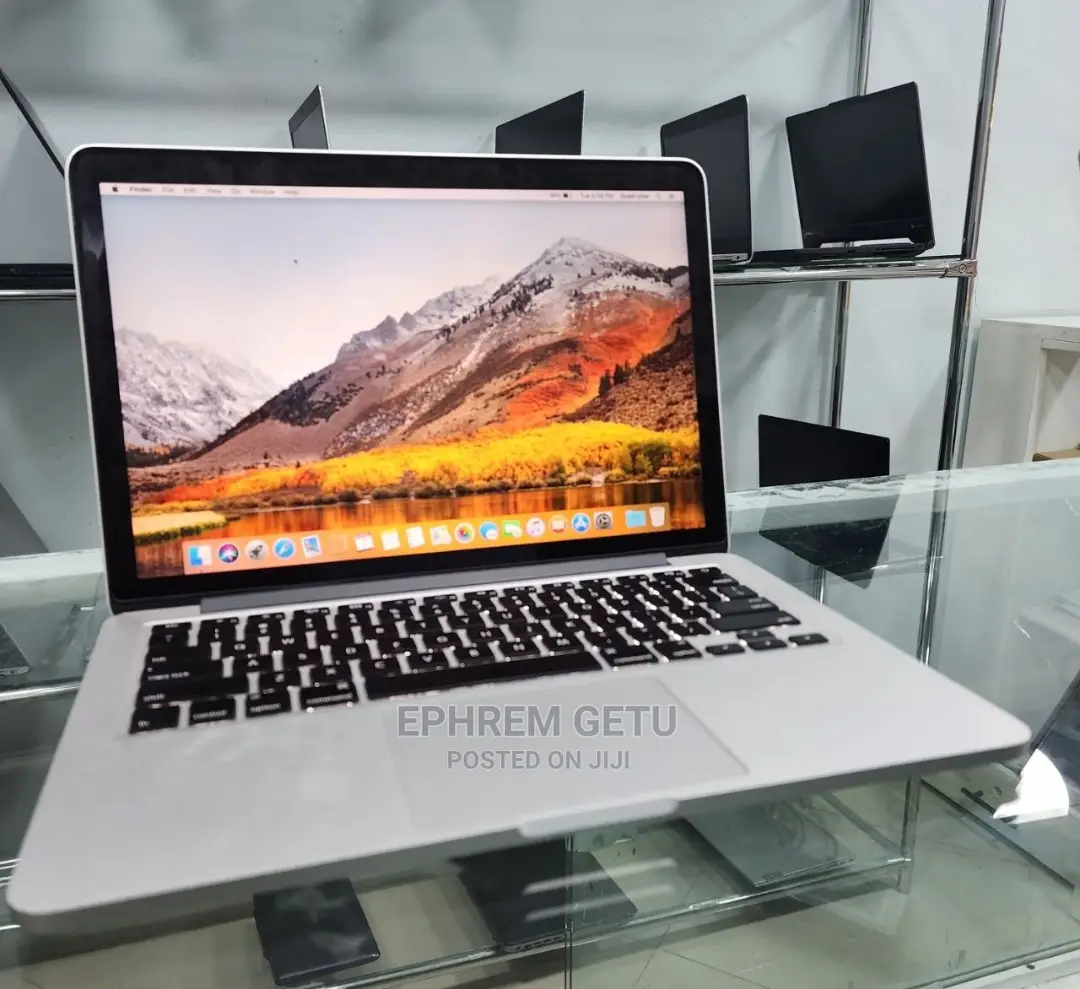 New Laptop Apple MacBook 2015 8GB Intel Core I5 SSD 256GB