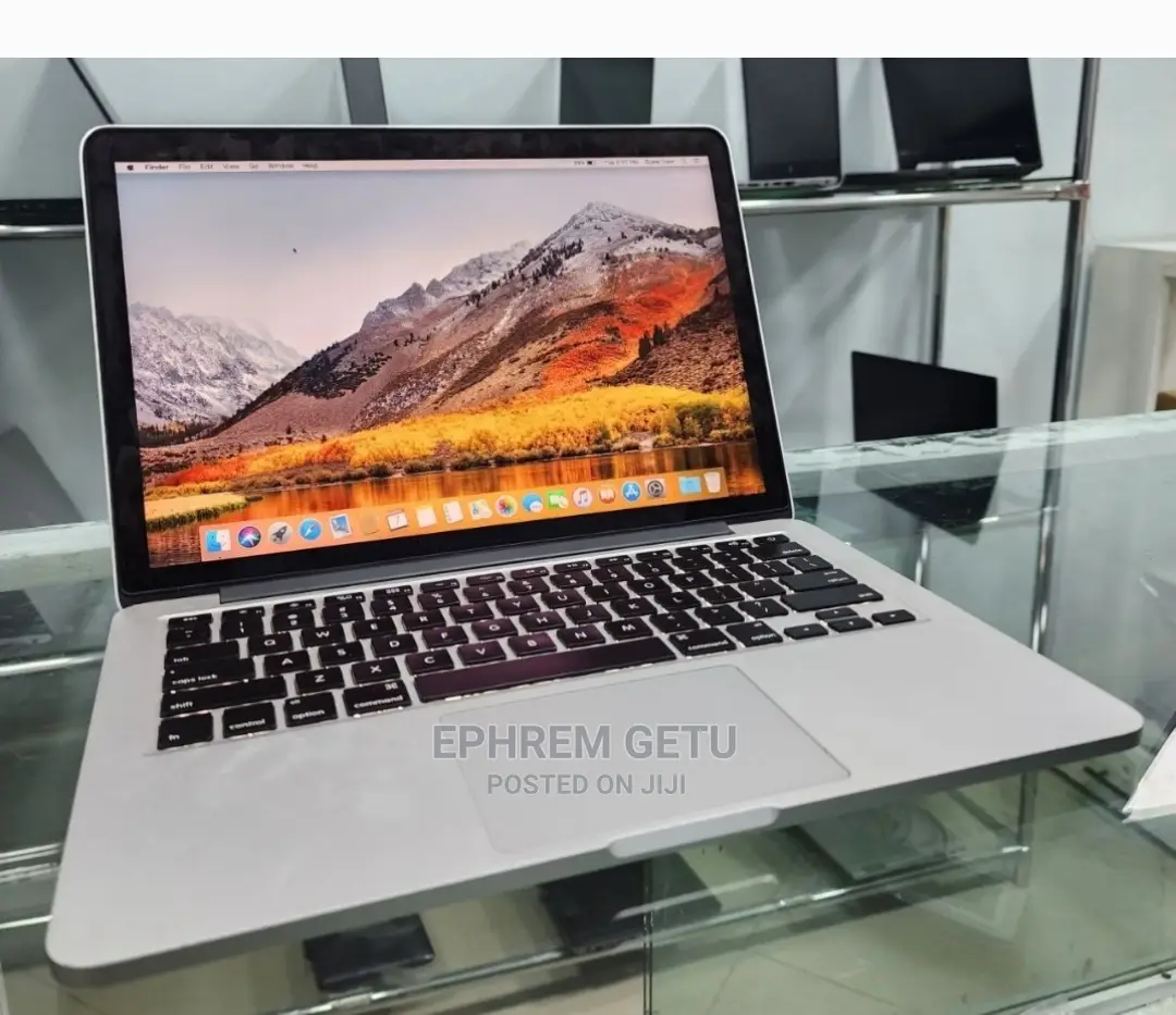 New Laptop Apple MacBook 2015 8GB Intel Core I5 SSD 256GB