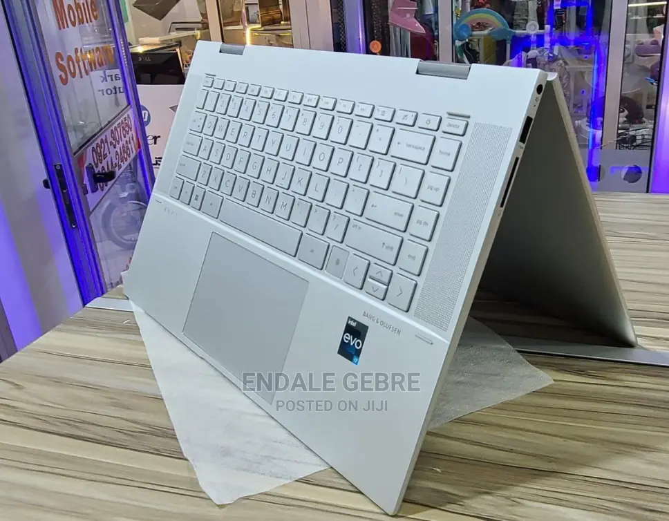 New Laptop HP Envy X360 16GB Intel Core I7 SSD 1T