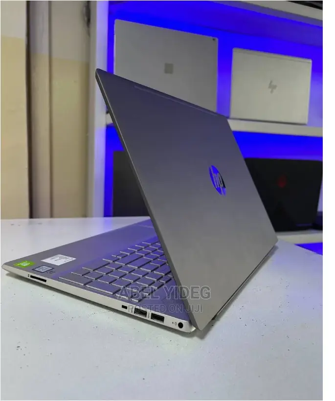 New Laptop HP Pavilion 14 8GB Intel Core I5 SSD 256GB