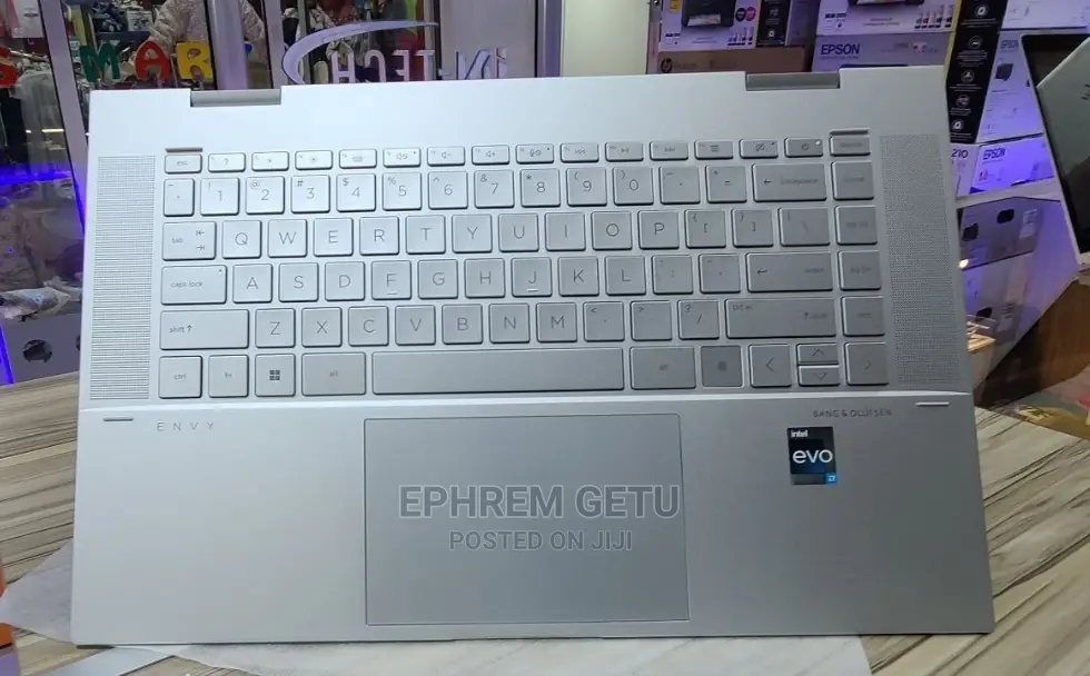 New Laptop HP Envy X360 16GB Intel Core I7 SSD 1T