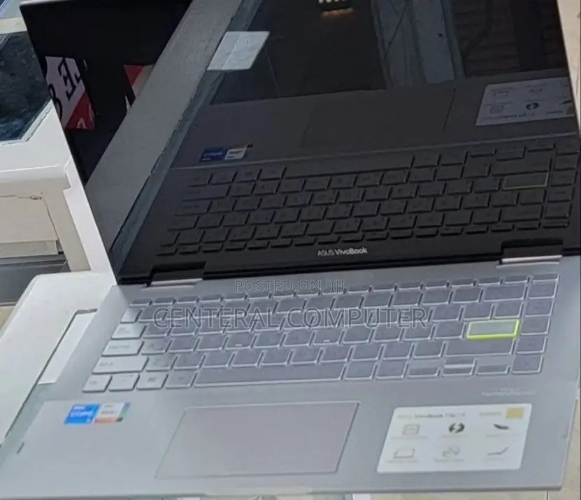 New Laptop Asus VivoBook S400CA 8GB Intel Core I5 SSD 512GB