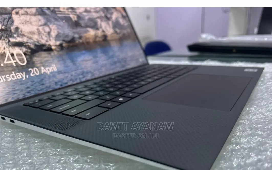 New Laptop Dell XPS 15 16GB Intel Core I7 SSD 512GB