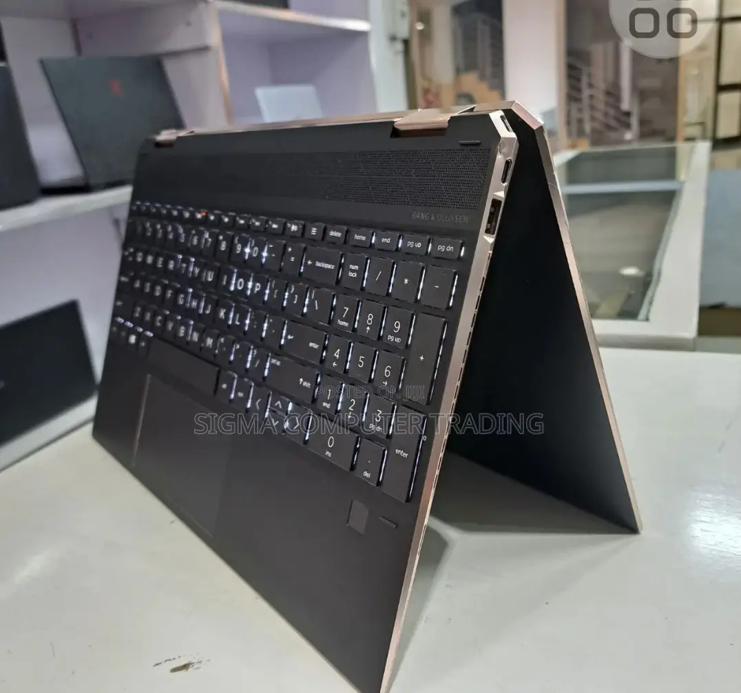 New Laptop HP Spectre X360 16GB Intel Core i7 SSD 512GB