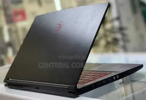 New Laptop MSI GF62 8RE 8GB Intel Core I5 SSD 16 GB