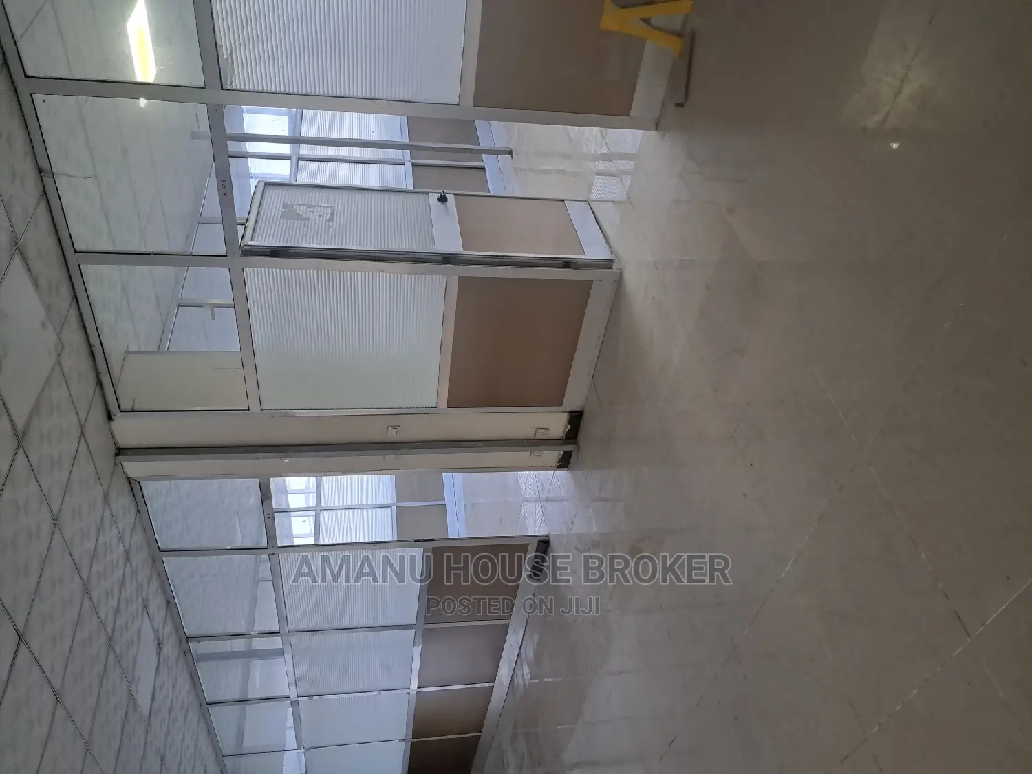 Urgent Office for Rent 160sqm