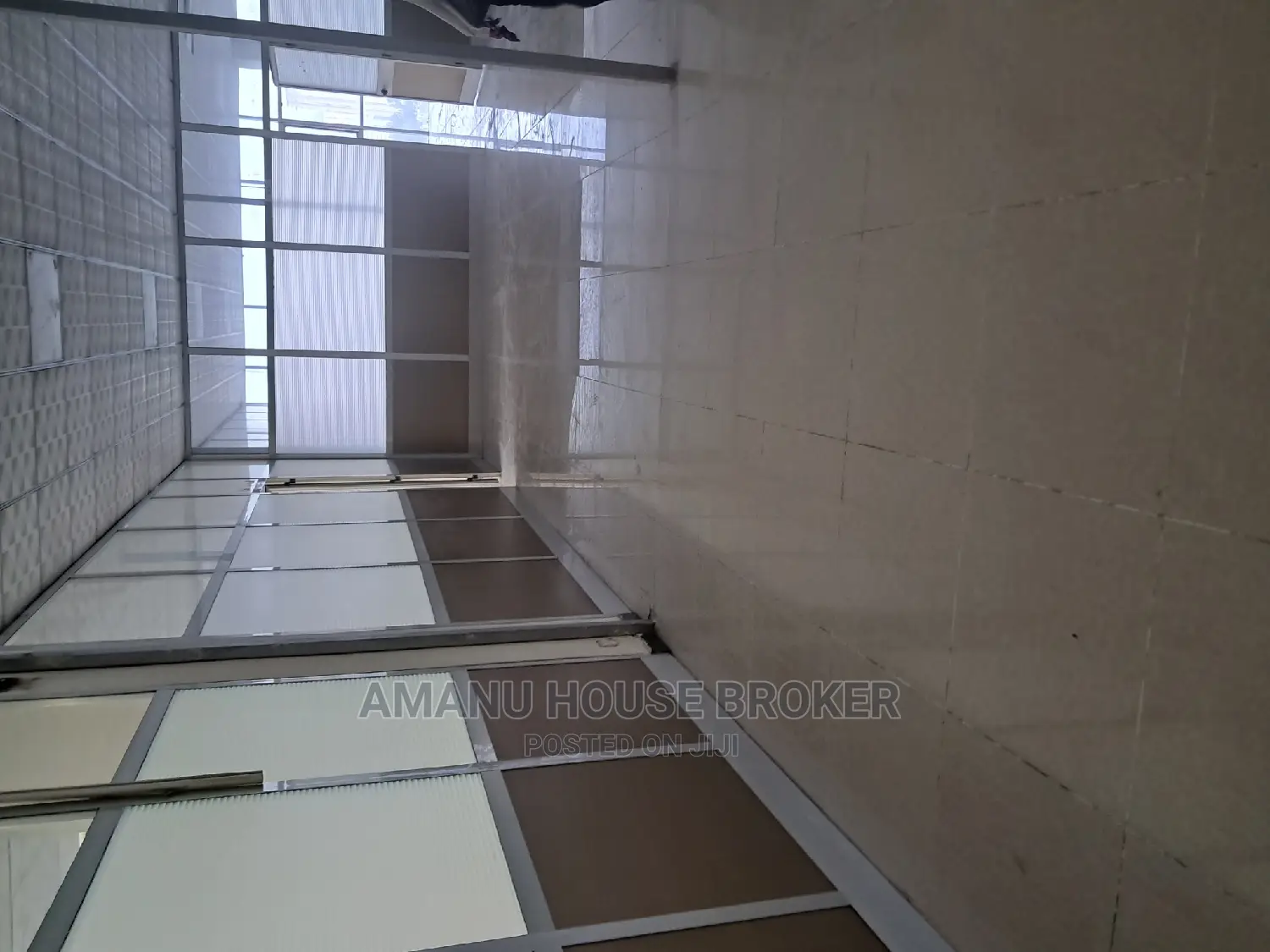 Urgent Office for Rent 160sqm