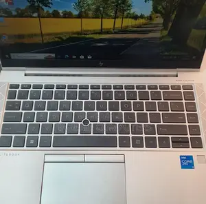 New Laptop HP EliteBook 840 G8 16GB Intel Core I5 SSD 512GB