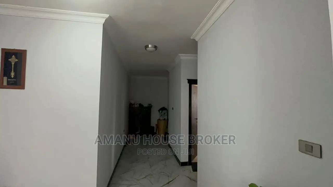 አስቸኳይ የሚሸጥ አፓርትመንት 115sqm 3መኝታ