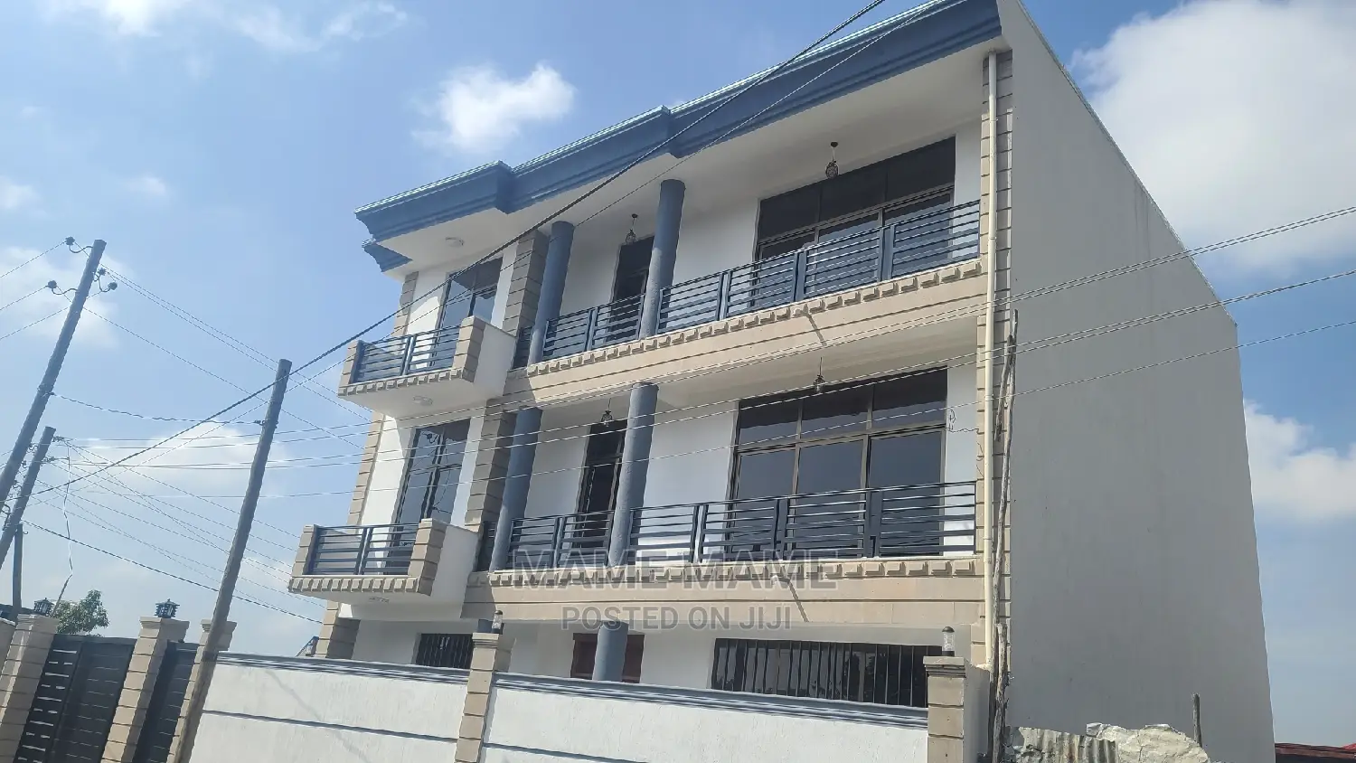 7bdrm House in Addis Abeba, Bole for sale